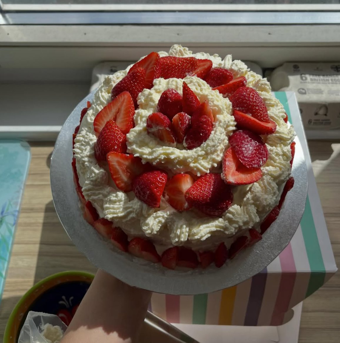 Strawberry cream cake